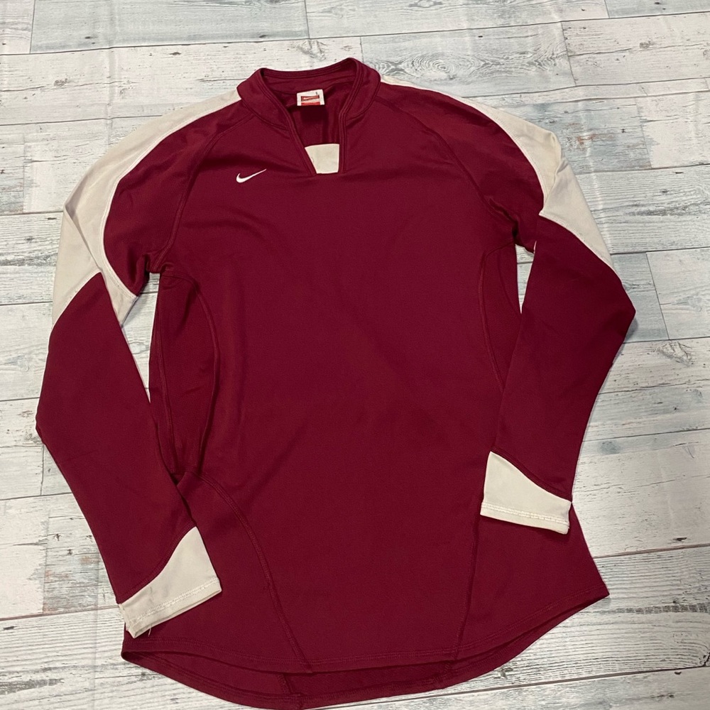 Women’s Nike DryFit Long Sleeve Pullover